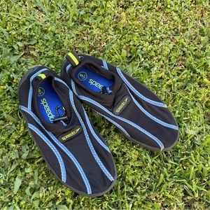 Speedo Junior Surf Water Shoes black 13-1 Preowned